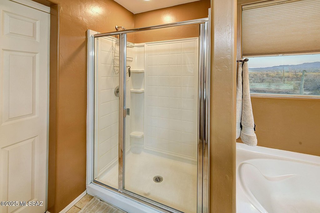 Tucson, Arizona, 85742, United States, 5 Bedrooms Bedrooms, ,3 BathroomsBathrooms,Residential,Forsale,2007360