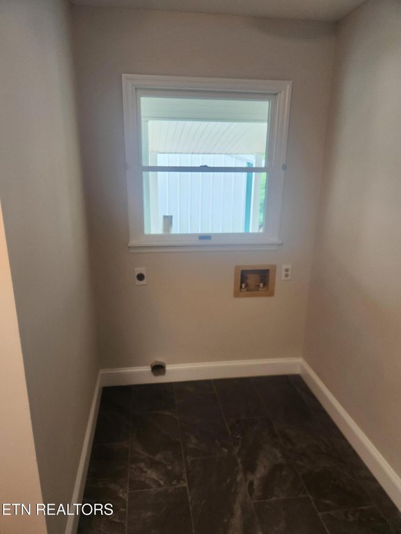 Crossville, Tennessee, 38572, United States, 3 Bedrooms Bedrooms, ,2.5 BathroomsBathrooms,Residential,Forsale,1952853