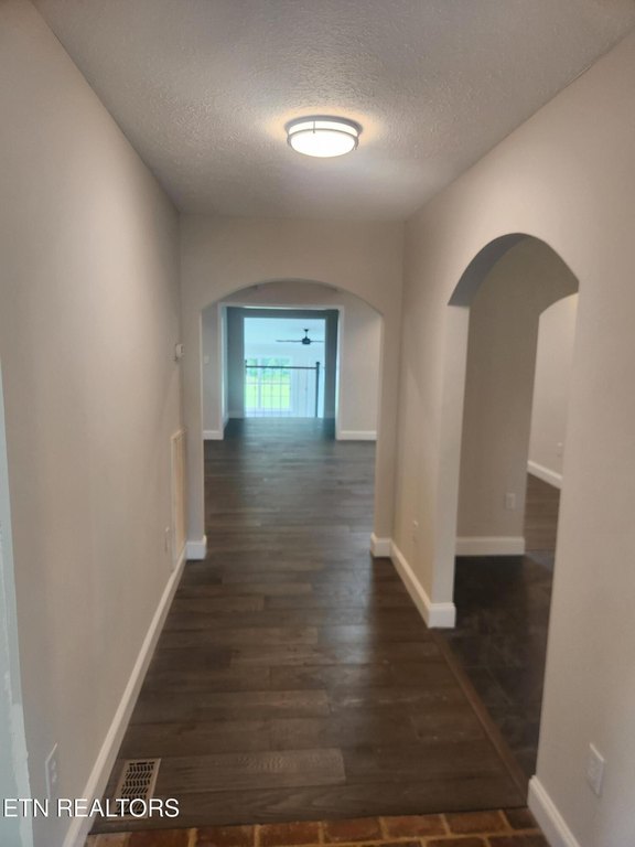 Crossville, Tennessee, 38572, United States, 3 Bedrooms Bedrooms, ,2.5 BathroomsBathrooms,Residential,Forsale,1952853