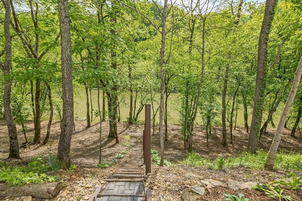 Celina, Tennessee, 38551, United States, 4 Bedrooms Bedrooms, ,2.5 BathroomsBathrooms,Residential,Forsale,1886012