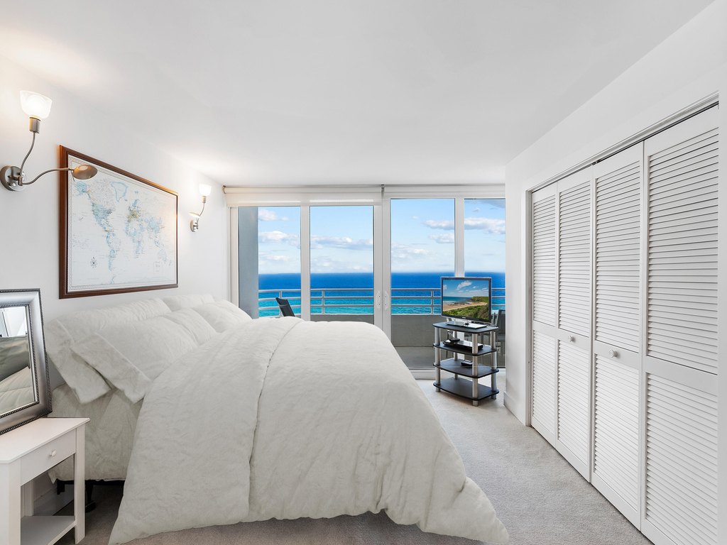 Highland Beach, Florida, 33487, United States, 3 Bedrooms Bedrooms, ,3.5 BathroomsBathrooms,Residential,Forsale,1996347