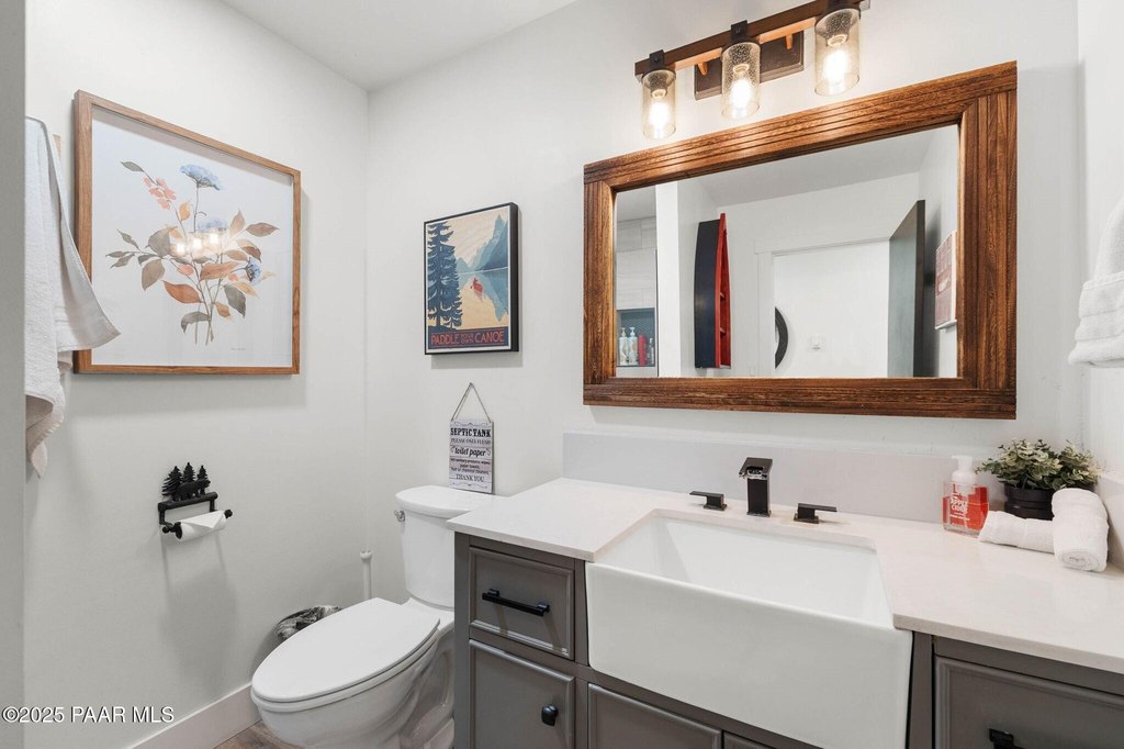 Prescott, Arizona, 86303, United States, 4 Bedrooms Bedrooms, ,3 BathroomsBathrooms,Residential,Forsale,1994048