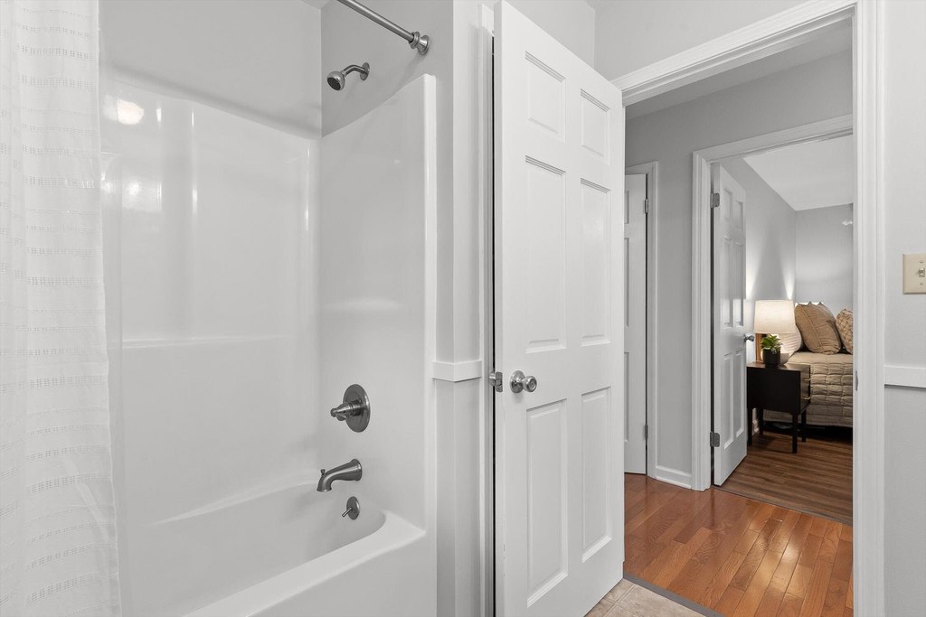 Signal Mountain, Tennessee, 37377, United States, 4 Bedrooms Bedrooms, ,4 BathroomsBathrooms,Residential,Forsale,1894388