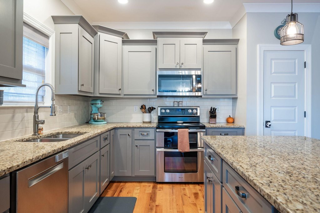 Harrison, Tennessee, 37341, United States, 4 Bedrooms Bedrooms, ,2.5 BathroomsBathrooms,Residential,Forsale,2004674