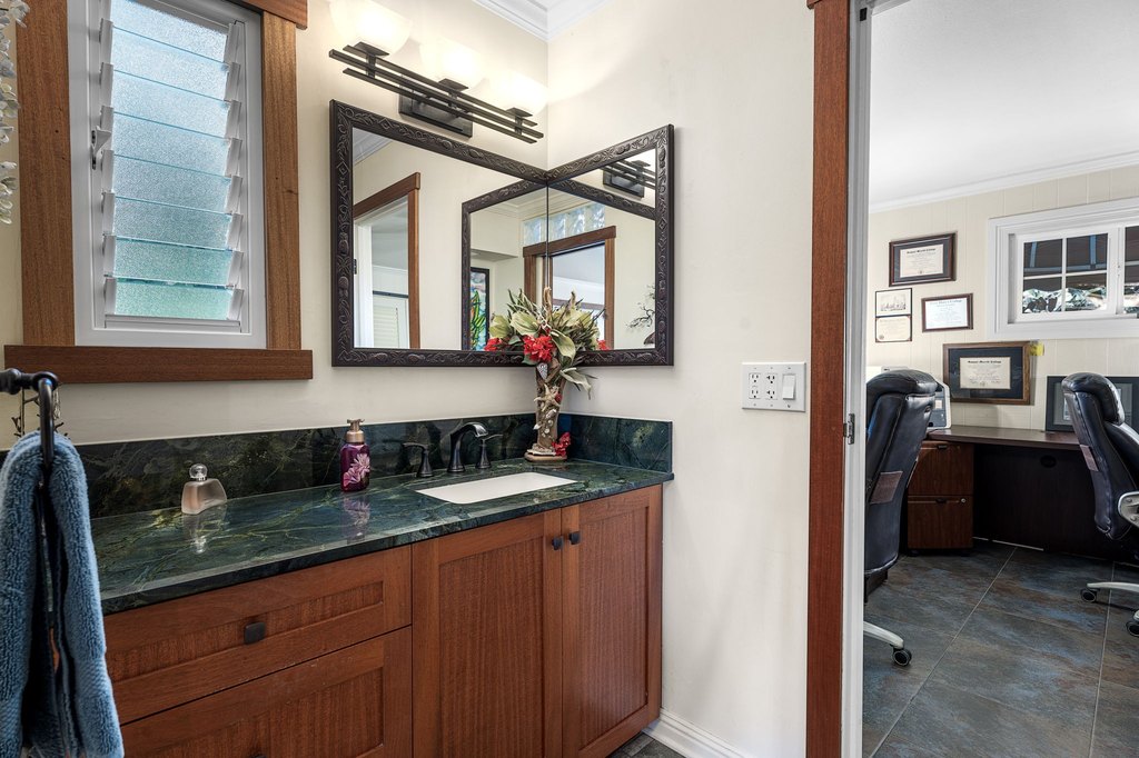 Kailua-Kona, Hawaii, 96740, United States, 4 Bedrooms Bedrooms, ,3 BathroomsBathrooms,Residential,Forsale,2004394