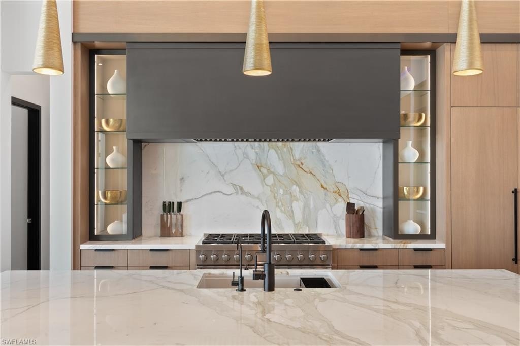 FORT MYERS, Florida, 33908, United States, 5 Bedrooms Bedrooms, ,5.5 BathroomsBathrooms,Residential,Forsale,2004750