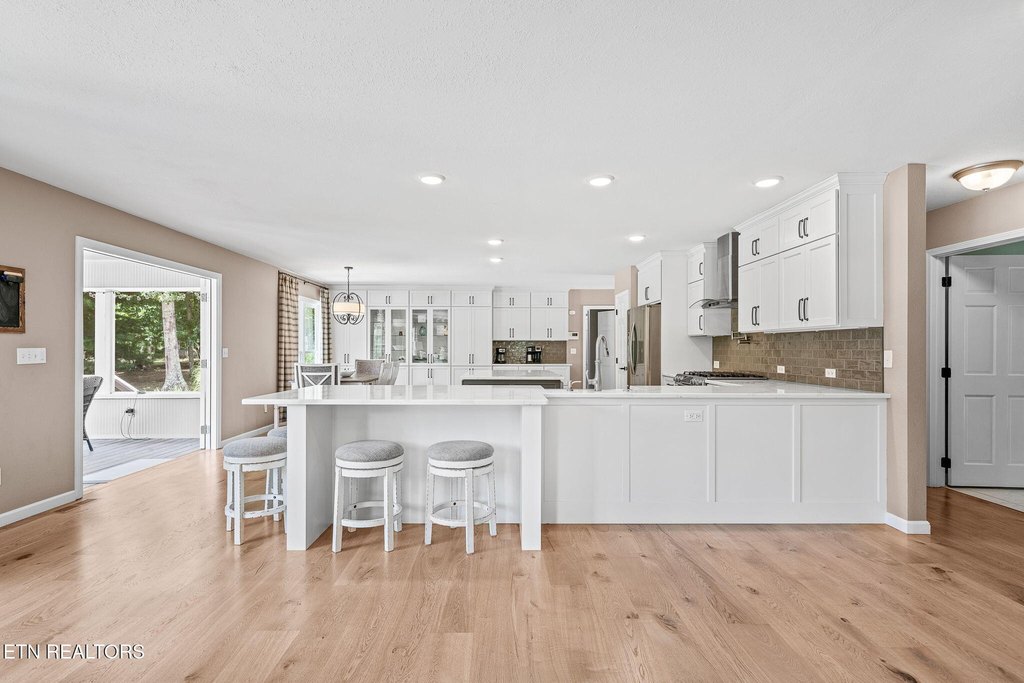 Crossville, Tennessee, 38572, United States, 3 Bedrooms Bedrooms, ,3.5 BathroomsBathrooms,Residential,Forsale,1996603