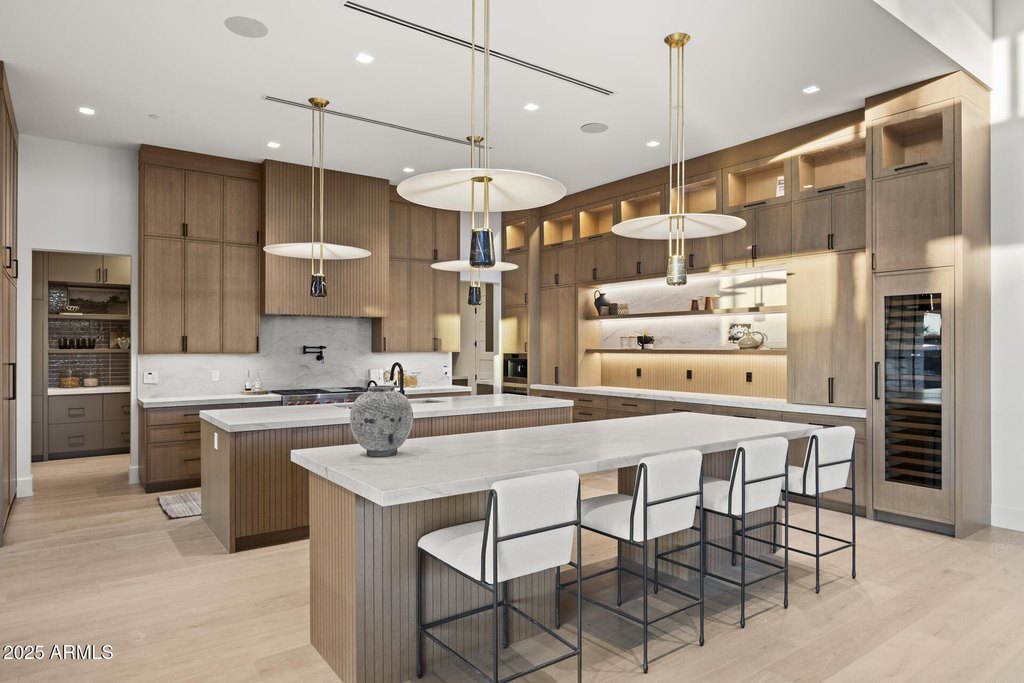 Scottsdale, Arizona, 85254, United States, 6 Bedrooms Bedrooms, ,6.5 BathroomsBathrooms,Residential,Forsale,2004934