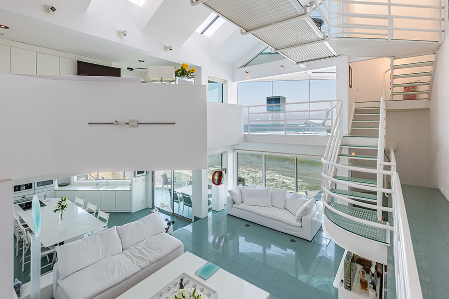 Malibu, California, 90265, United States, 3 Bedrooms Bedrooms, ,5 BathroomsBathrooms,Residential,Forsale,2001448