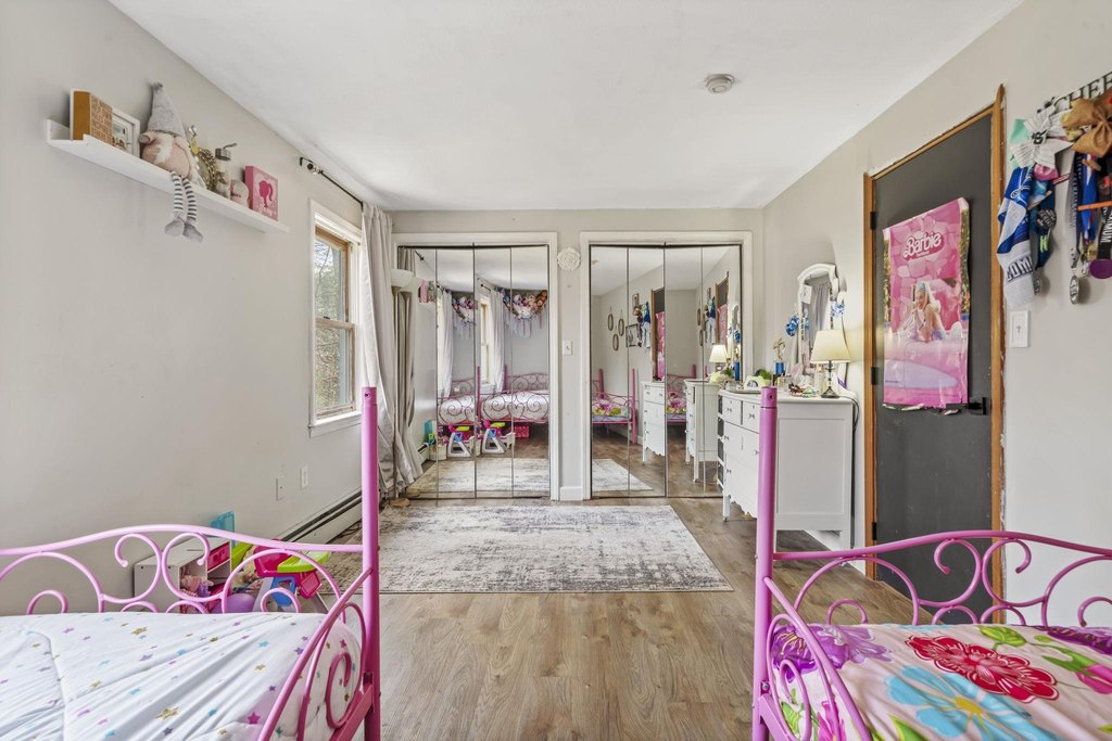 Epping, New Hampshire, 03042, United States, 4 Bedrooms Bedrooms, ,2 BathroomsBathrooms,Residential,Forsale,2004719