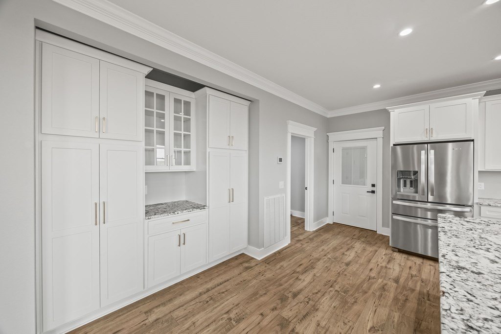 Byrdstown, Tennessee, 38549, United States, 5 Bedrooms Bedrooms, ,4.5 BathroomsBathrooms,Residential,Forsale,1996615