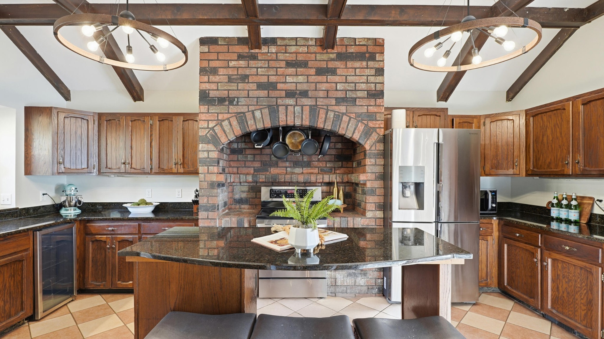 Chattanooga, Tennessee, 37416, United States, 6 Bedrooms Bedrooms, ,4 BathroomsBathrooms,Residential,Forsale,2004678