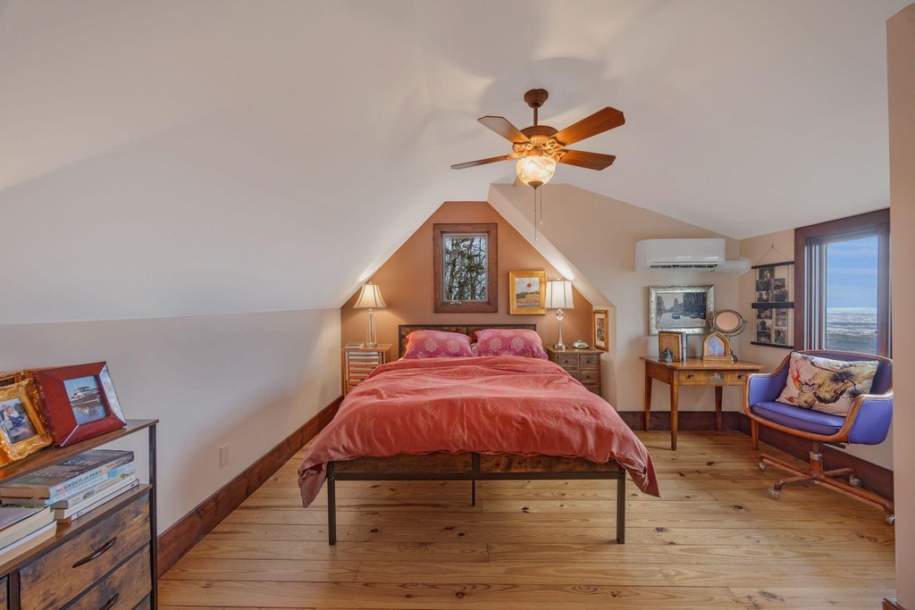 Rising Fawn, Georgia, 30738, United States, 2 Bedrooms Bedrooms, ,2 BathroomsBathrooms,Residential,Forsale,2004662