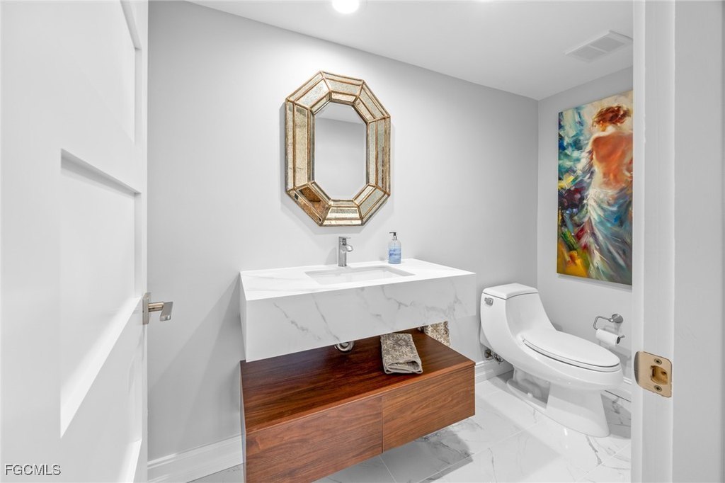 Sanibel, Florida, 33957, United States, 3 Bedrooms Bedrooms, ,3.5 BathroomsBathrooms,Residential,Forsale,2004798