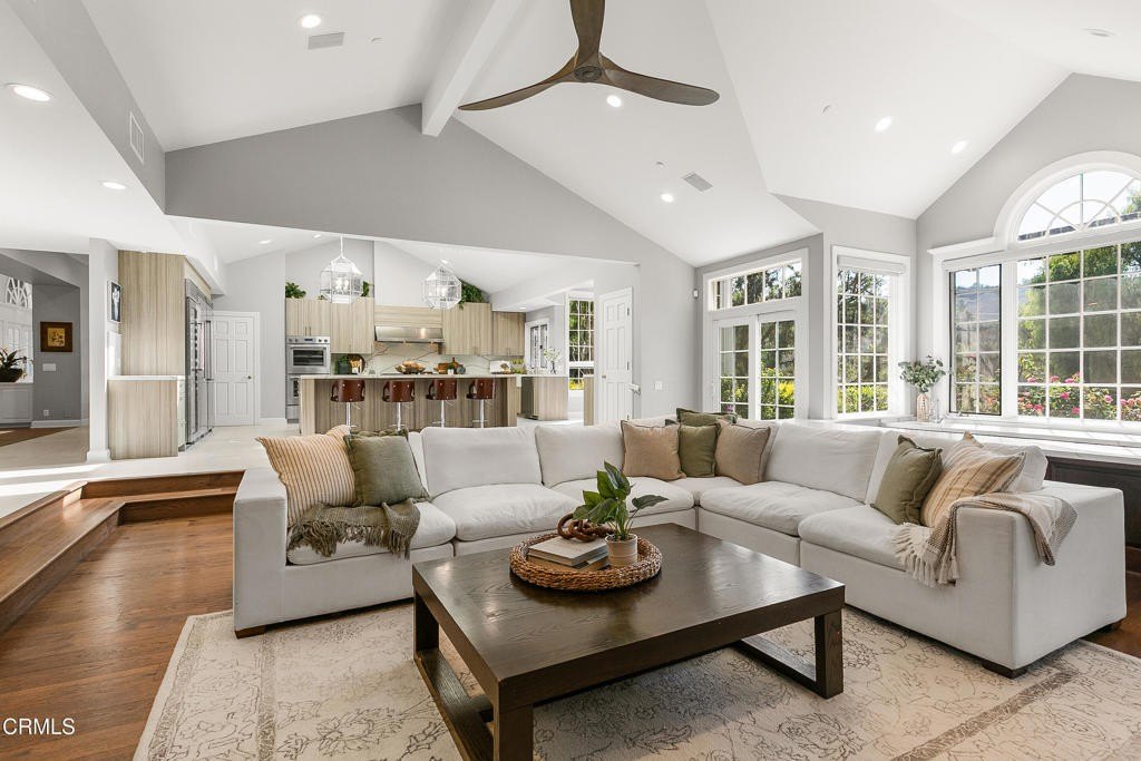 Camarillo, California, 93012, United States, 5 Bedrooms Bedrooms, ,6.5 BathroomsBathrooms,Residential,Forsale,2004523