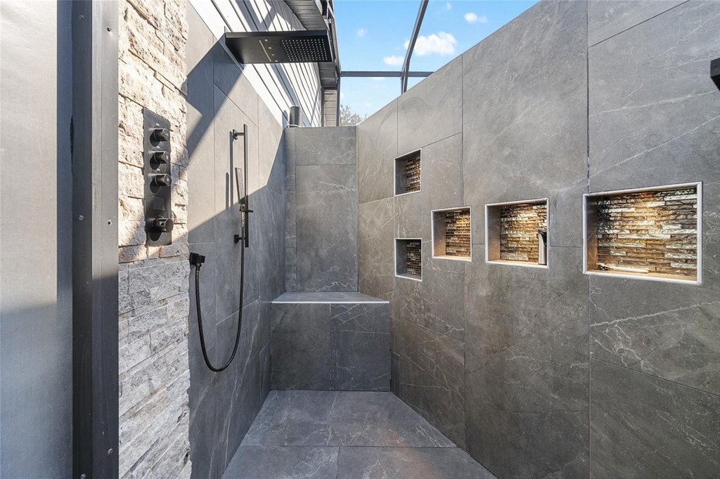 HOWEY IN THE HILLS, Florida, 34737, United States, 3 Bedrooms Bedrooms, ,3.5 BathroomsBathrooms,Residential,Forsale,2004586