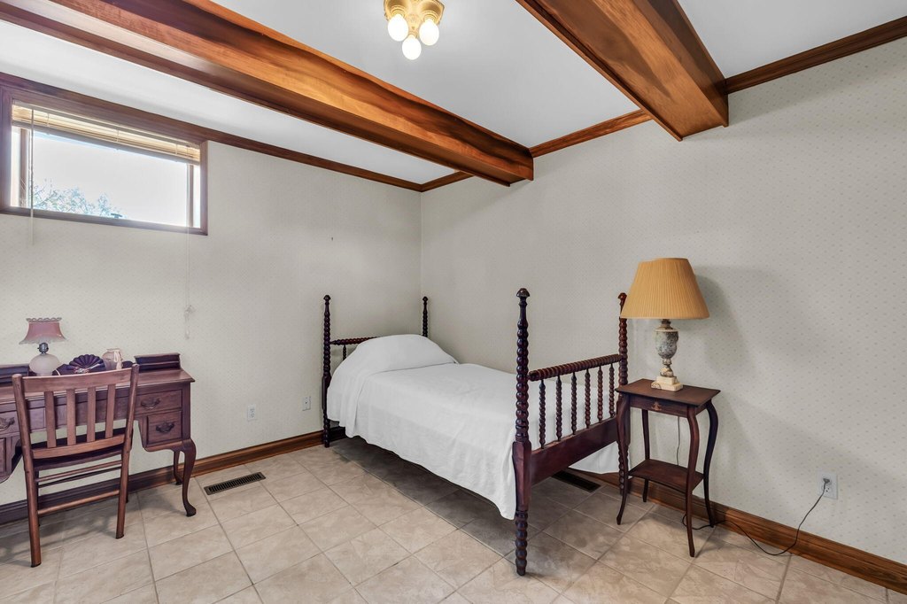 Chattanooga, Tennessee, 37404, United States, 5 Bedrooms Bedrooms, ,4 BathroomsBathrooms,Residential,Forsale,1963589