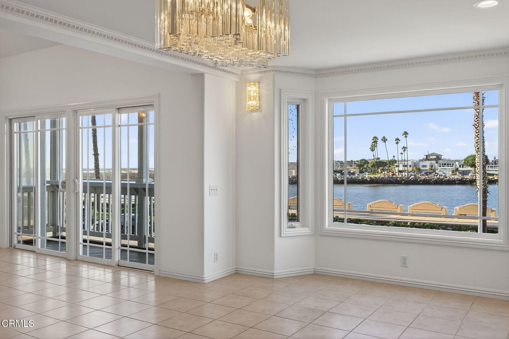 Oxnard, California, 93035, United States, 4 Bedrooms Bedrooms, ,3.5 BathroomsBathrooms,Residential,Forsale,2004312