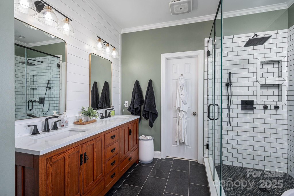 Conover, North Carolina, 28613, United States, 3 Bedrooms Bedrooms, ,4.5 BathroomsBathrooms,Residential,Forsale,2007719