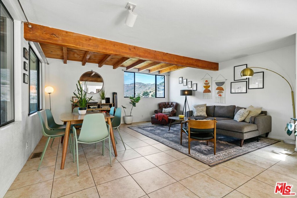 Malibu, California, 90265, United States, 3 Bedrooms Bedrooms, ,2 BathroomsBathrooms,Residential,Forsale,2009618