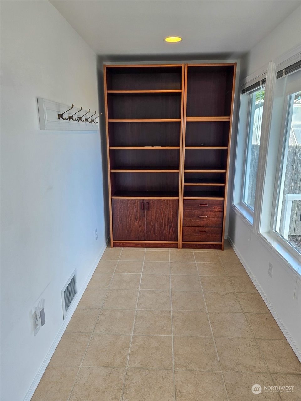 Ocean Shores, Washington, 98569, United States, 4 Bedrooms Bedrooms, ,3 BathroomsBathrooms,Residential,Forsale,2004449