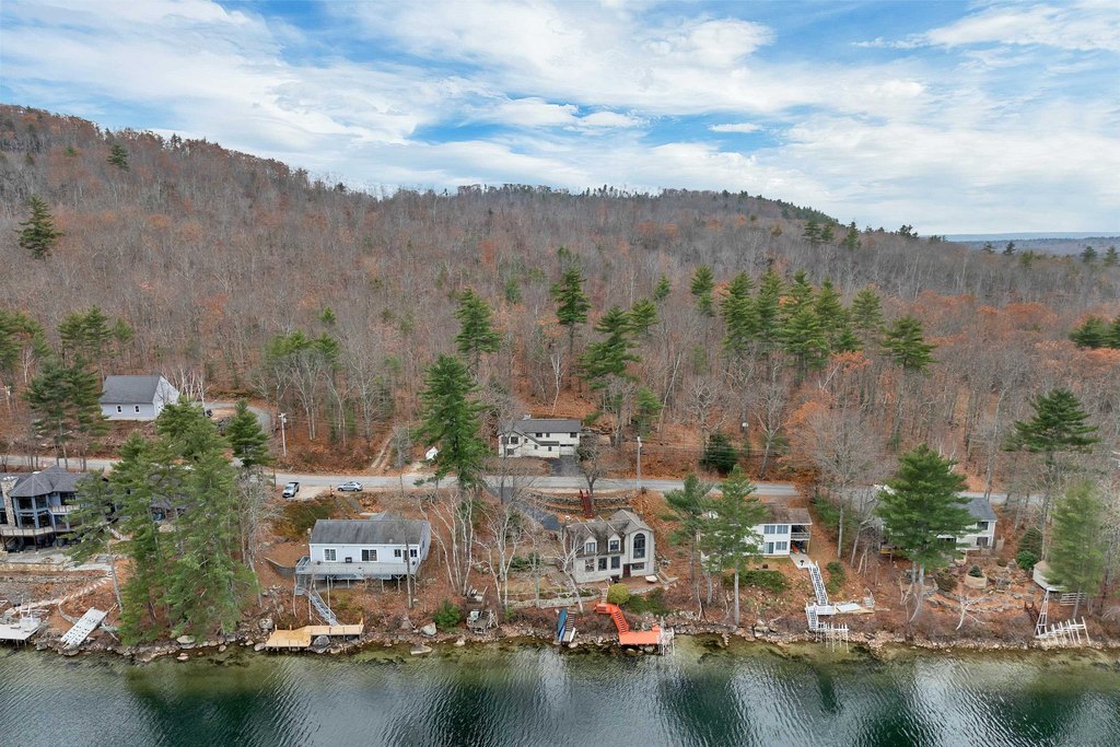 New Durham, New Hampshire, 03855, United States, 2 Bedrooms Bedrooms, ,1.5 BathroomsBathrooms,Residential,Forsale,2004713