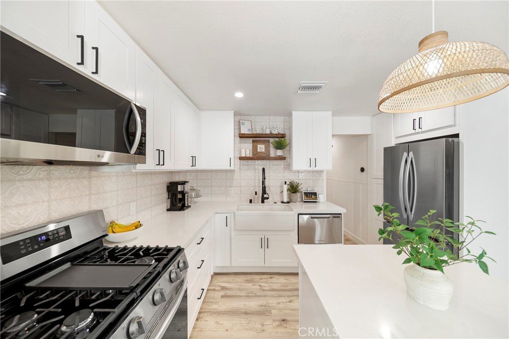 Oxnard, California, 93035, United States, 2 Bedrooms Bedrooms, ,2 BathroomsBathrooms,Residential,Forsale,2004319