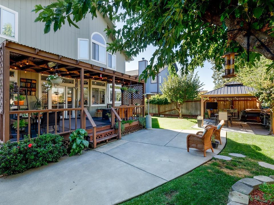 Santa Rosa, California, 95401, United States, 4 Bedrooms Bedrooms, ,3 BathroomsBathrooms,Residential,Forsale,1999291