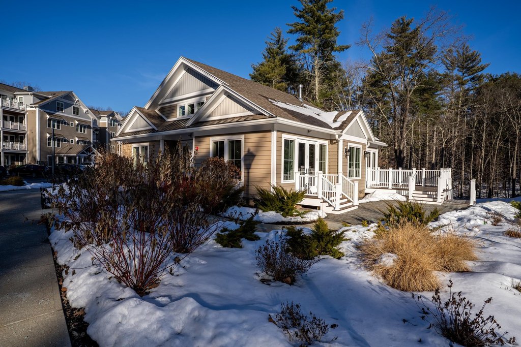 Exeter, New Hampshire, 03833, United States, 2 Bedrooms Bedrooms, ,2 BathroomsBathrooms,Residential,Forsale,2004718