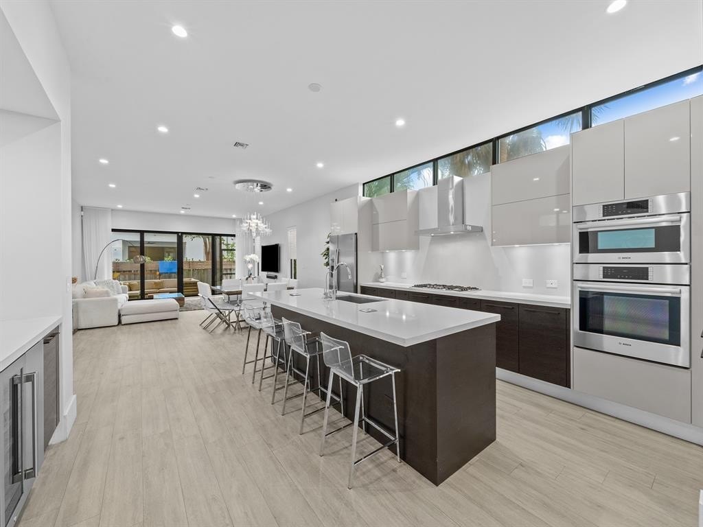 Fort Lauderdale, Florida, 33304, United States, 3 Bedrooms Bedrooms, ,3.5 BathroomsBathrooms,Residential,Forsale,2004487