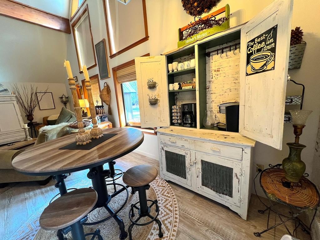 McCall, Idaho, 83638, United States, 3 Bedrooms Bedrooms, ,1.5 BathroomsBathrooms,Residential,Forsale,1996723