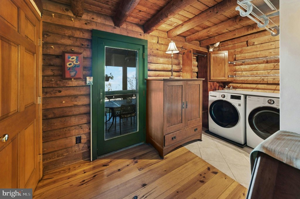 RIEGELSVILLE, Pennsylvania, 18077, United States, 4 Bedrooms Bedrooms, ,2 BathroomsBathrooms,Residential,Forsale,2009565