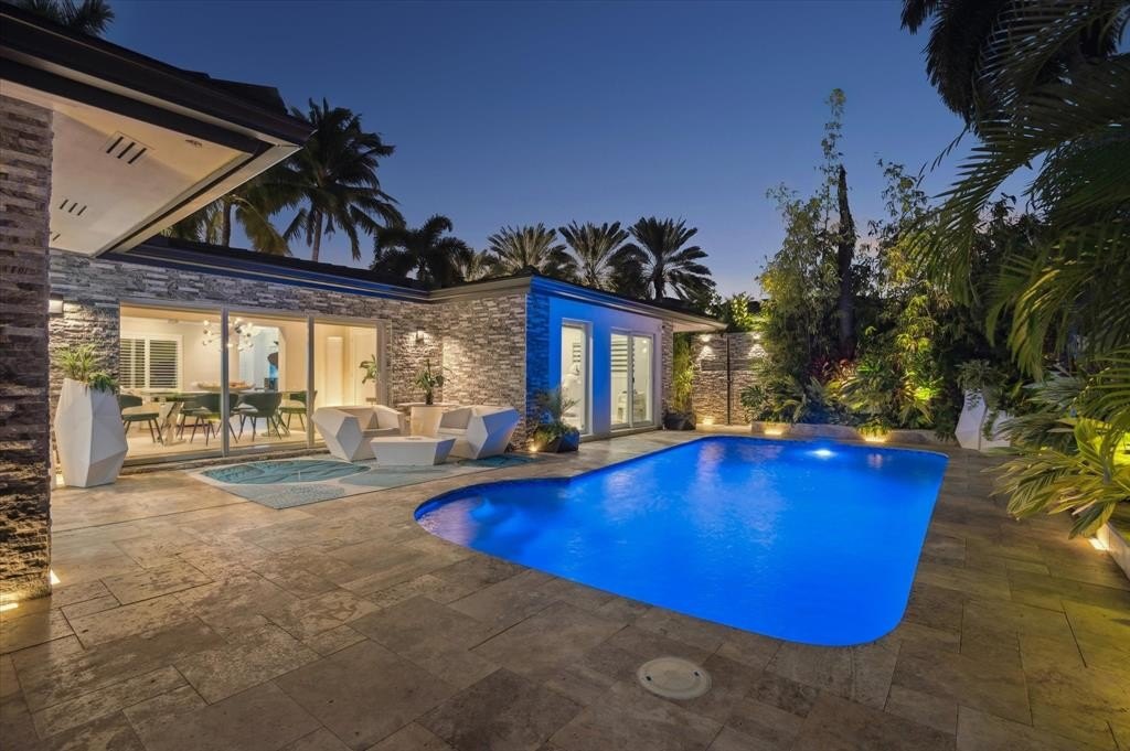 Wilton Manors, Florida, 33305, United States, 3 Bedrooms Bedrooms, ,2 BathroomsBathrooms,Residential,Forsale,2004492