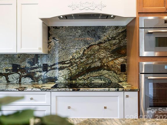 Flat Rock, North Carolina, 28731, United States, 3 Bedrooms Bedrooms, ,3 BathroomsBathrooms,Residential,Forsale,2004304