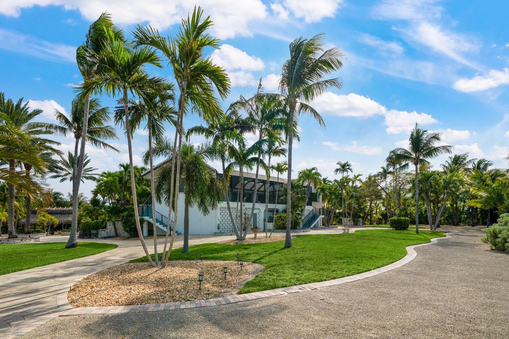 Marathon, Florida, 33050, United States, 3 Bedrooms Bedrooms, ,2.5 BathroomsBathrooms,Residential,Forsale,2011131