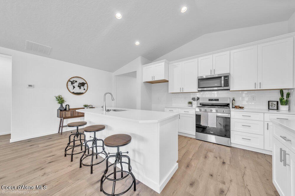 Post Falls, Idaho, 83854, United States, 3 Bedrooms Bedrooms, ,2 BathroomsBathrooms,Residential,Forsale,1984543