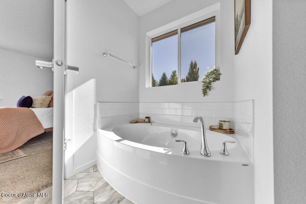 Post Falls, Idaho, 83854, United States, 3 Bedrooms Bedrooms, ,2 BathroomsBathrooms,Residential,Forsale,1984543