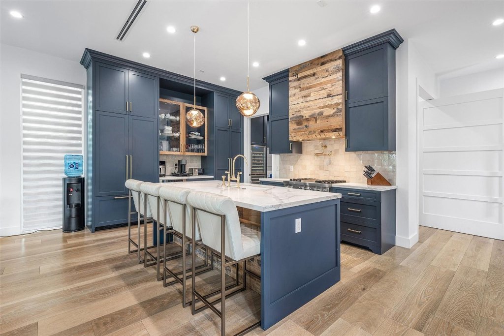 Fort Lauderdale, Florida, 33301, United States, 4 Bedrooms Bedrooms, ,4.5 BathroomsBathrooms,Residential,Forsale,1968297