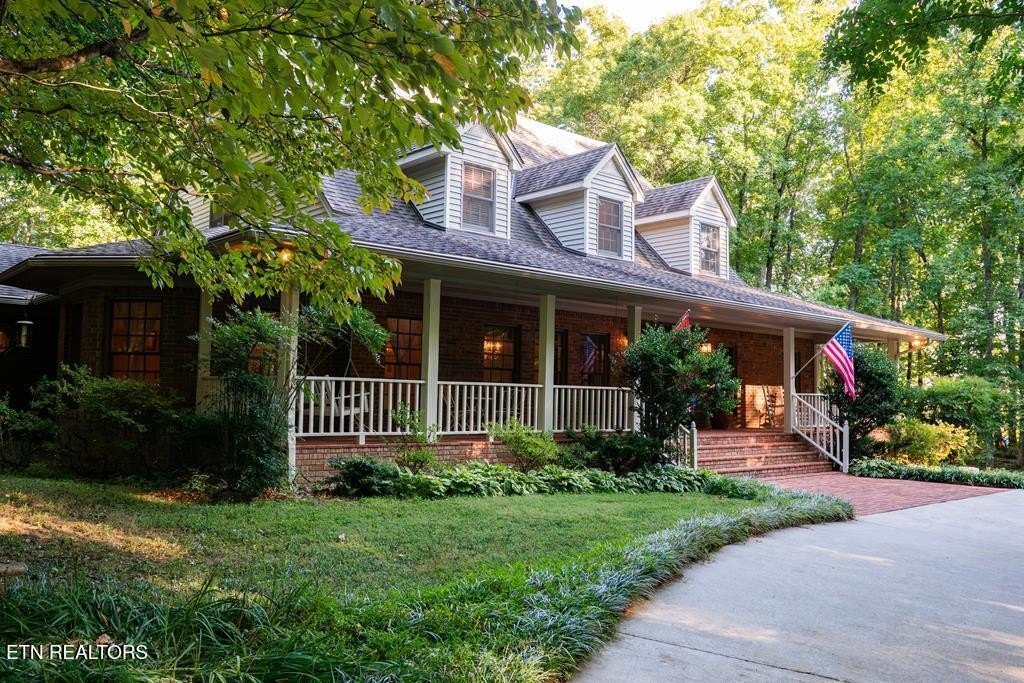 Livingston, Tennessee, 38570, United States, 3 Bedrooms Bedrooms, ,4.5 BathroomsBathrooms,Residential,Forsale,1952671