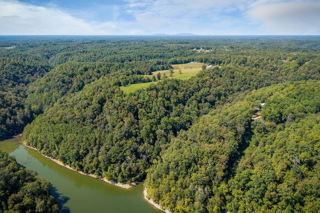 Sparta, Tennessee, 38583, United States, 3 Bedrooms Bedrooms, ,2 BathroomsBathrooms,Residential,Forsale,1999490