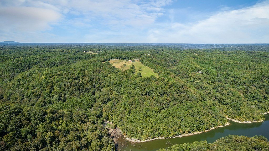 Sparta, Tennessee, 38583, United States, 3 Bedrooms Bedrooms, ,2 BathroomsBathrooms,Residential,Forsale,1999490