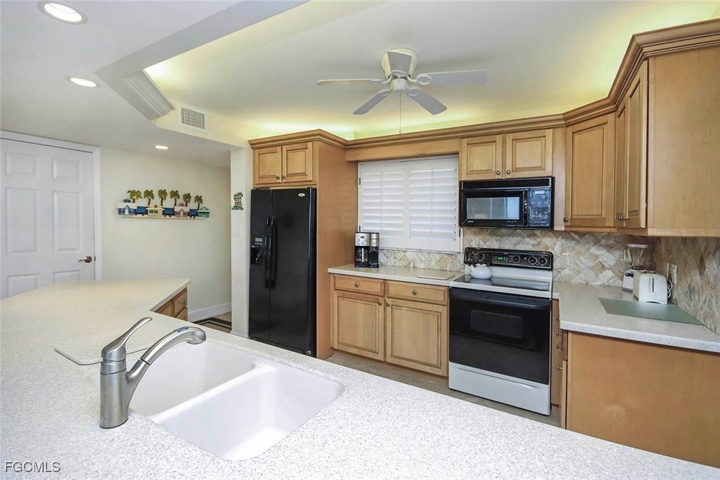 Sanibel, Florida, 33957, United States, 2 Bedrooms Bedrooms, ,2 BathroomsBathrooms,Residential,Forsale,2004805