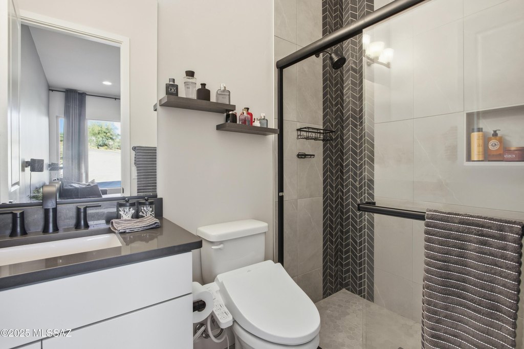 Tucson, Arizona, 85742, United States, 4 Bedrooms Bedrooms, ,4.5 BathroomsBathrooms,Residential,Forsale,2004420