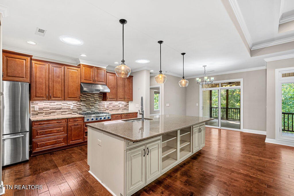 Loudon, Tennessee, 37774, United States, 3 Bedrooms Bedrooms, ,3.5 BathroomsBathrooms,Residential,Forsale,1960210