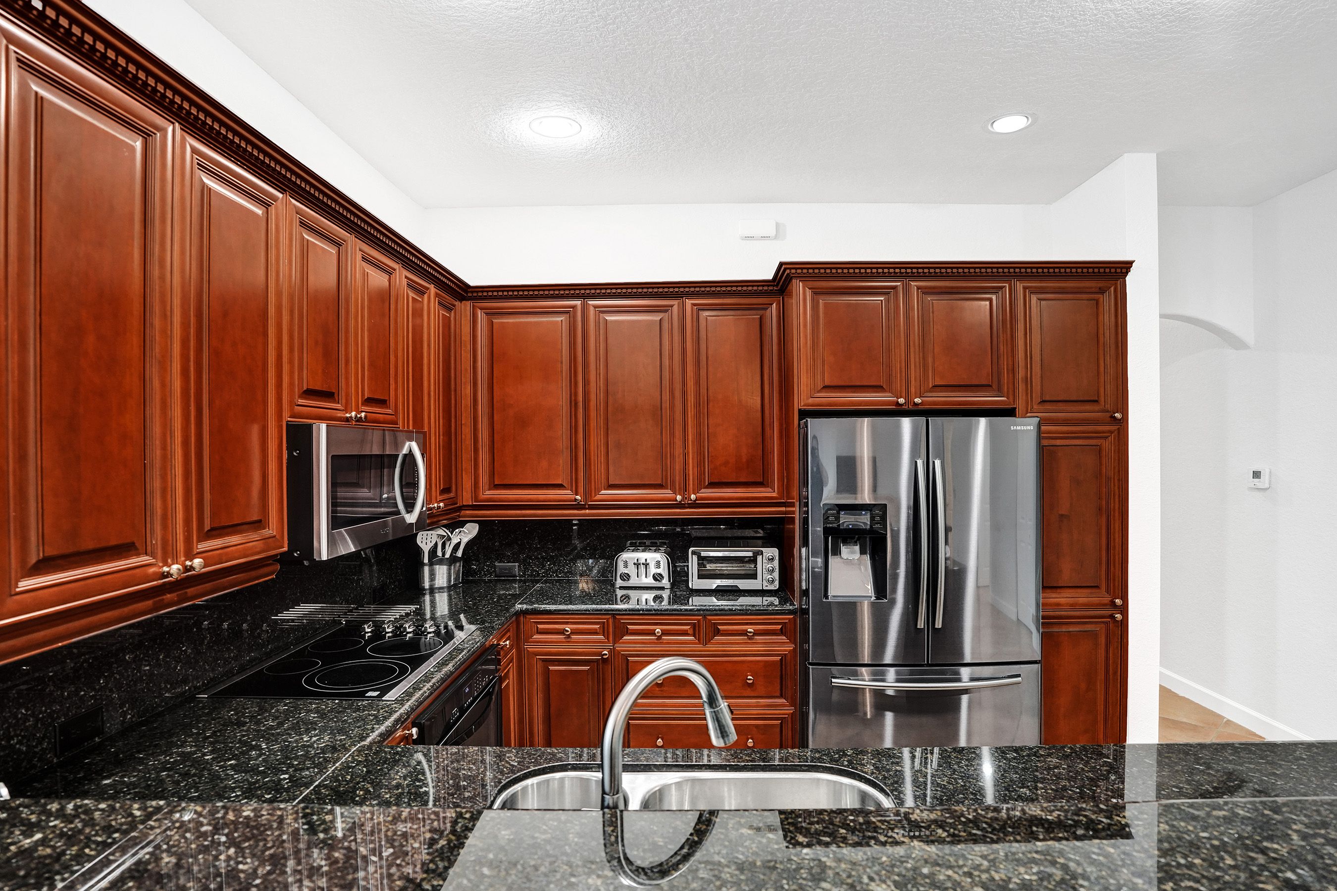 Hollywood, Florida, 33019, United States, 3 Bedrooms Bedrooms, ,3 BathroomsBathrooms,Residential,Forsale,2004519