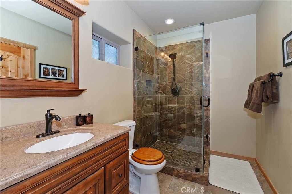 Lake Arrowhead, California, 92352, United States, 4 Bedrooms Bedrooms, ,4 BathroomsBathrooms,Residential,Forsale,2004864