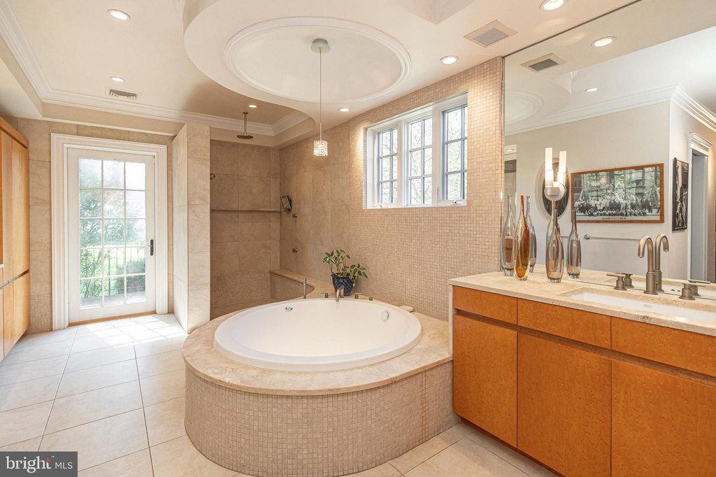 DOYLESTOWN, Pennsylvania, 18902, United States, 5 Bedrooms Bedrooms, ,4.5 BathroomsBathrooms,Residential,Forsale,2004188