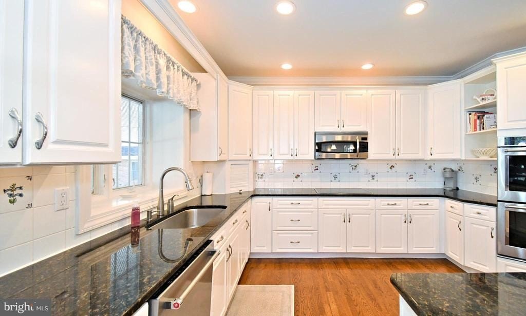 LANGHORNE, Pennsylvania, 19047, United States, 5 Bedrooms Bedrooms, ,3.5 BathroomsBathrooms,Residential,Forsale,2004534