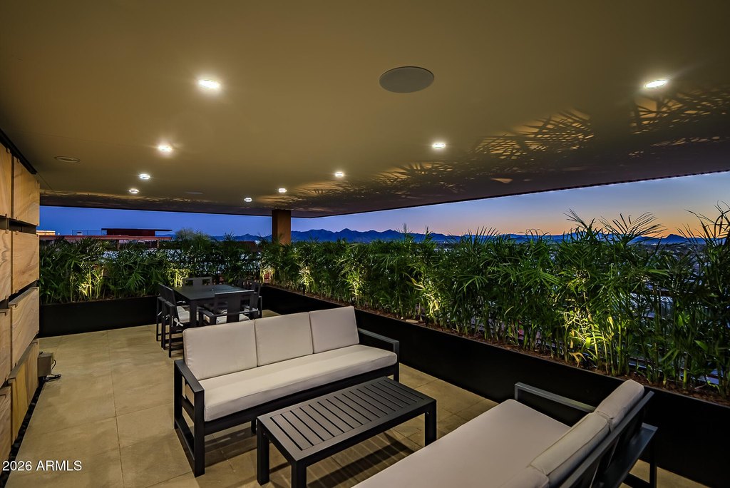 Scottsdale, Arizona, 85251, United States, 4 Bedrooms Bedrooms, ,4.5 BathroomsBathrooms,Residential,Forsale,2014347