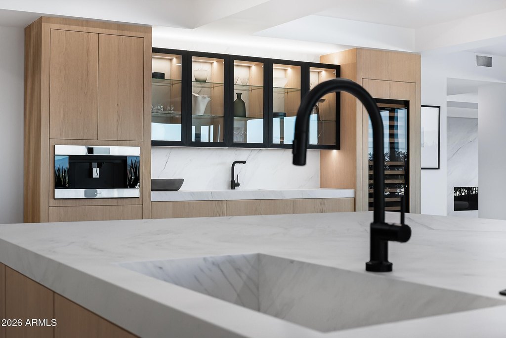 Scottsdale, Arizona, 85251, United States, 4 Bedrooms Bedrooms, ,4.5 BathroomsBathrooms,Residential,Forsale,2014347